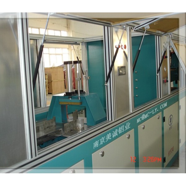 鋁型材設備防護罩要注意哪些事項呢？